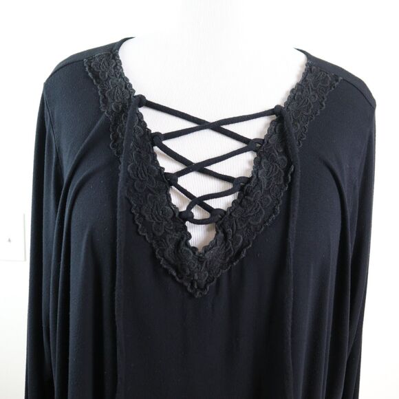 Torrid Size 4X 4 Super Soft Lace Trim Tye Tee Lattice V Neck Black - Picture 8 of 10